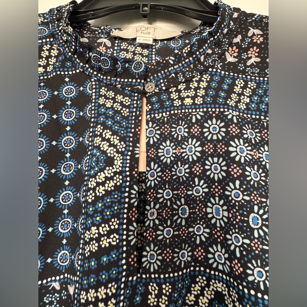 LOFT | Plus Patchwork Back Peplum Blouse - Picture 5 of 9